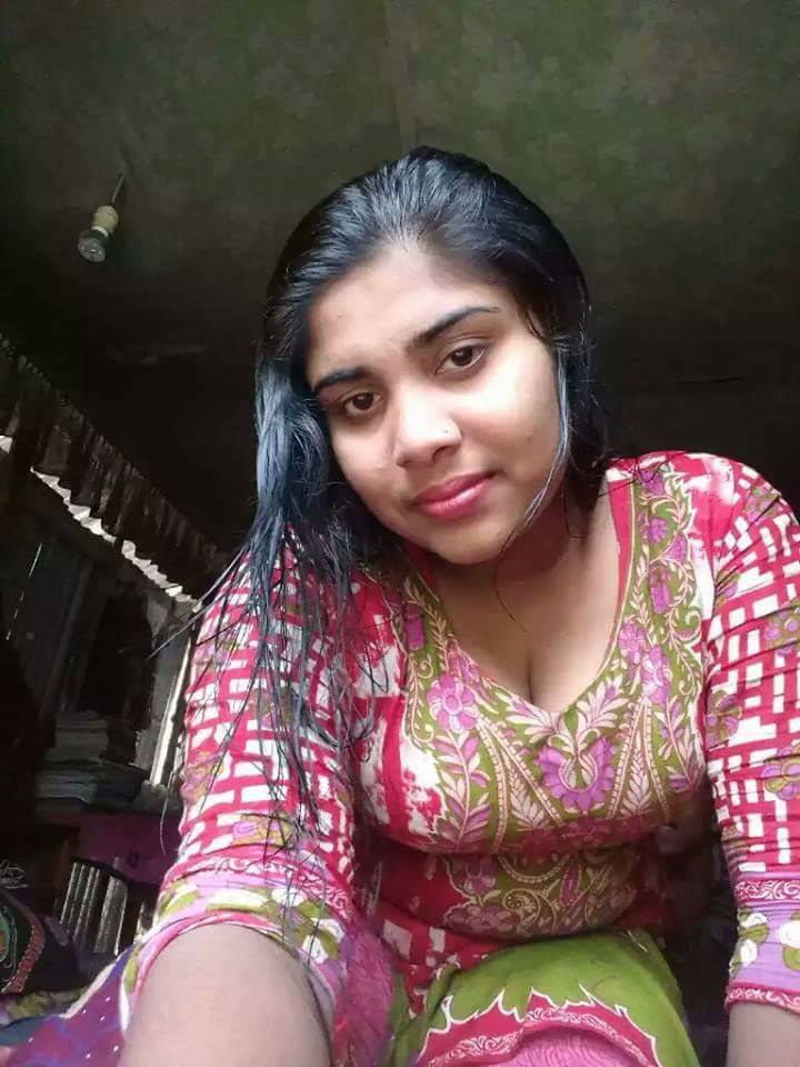 মহুর্তের মধ্যে সে পুরো নগ্ন হয়ে আছে আমার সামনে-Bangla Choti